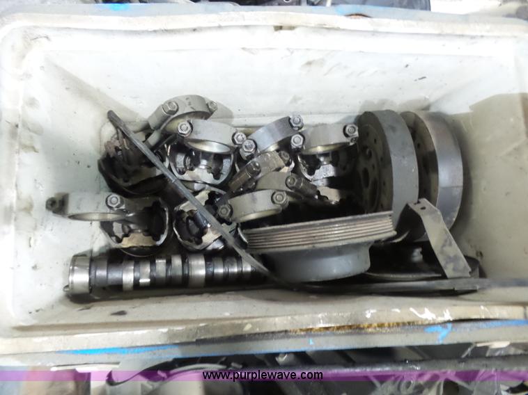 image for item BG9130 Chevrolet 350 C.I.D. engine block