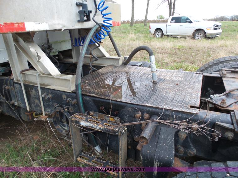 image for item BL9540 1990 Freightliner FLD semi truck