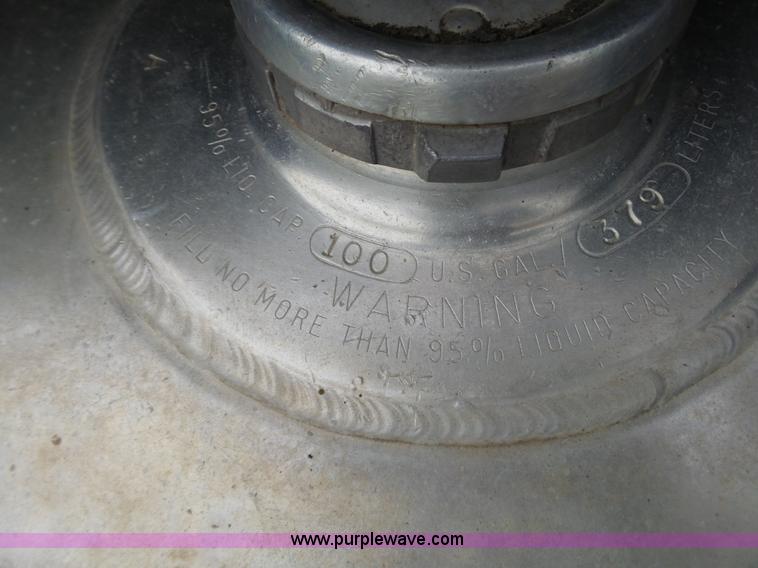 image for item BL9540 1990 Freightliner FLD semi truck