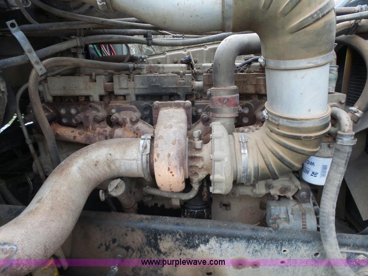 image for item BL9540 1990 Freightliner FLD semi truck