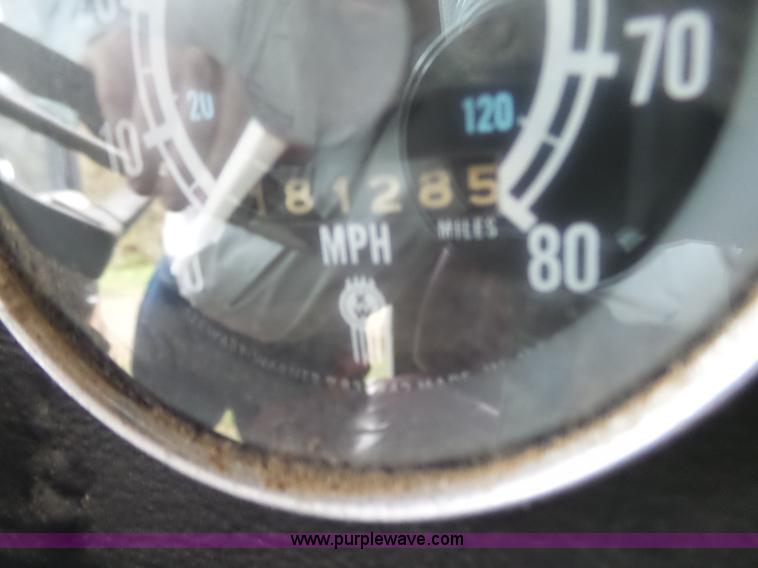 image for item BL9540 1990 Freightliner FLD semi truck