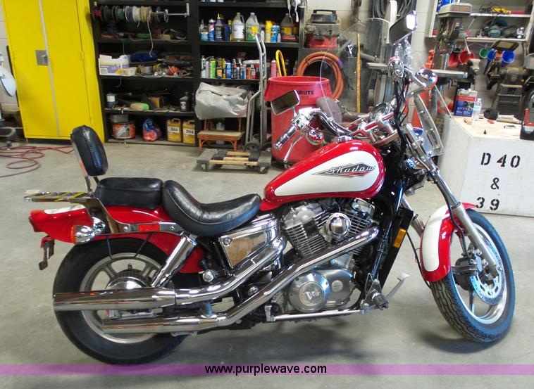 image for item BL9547 1995 Honda Shadow motorcyle