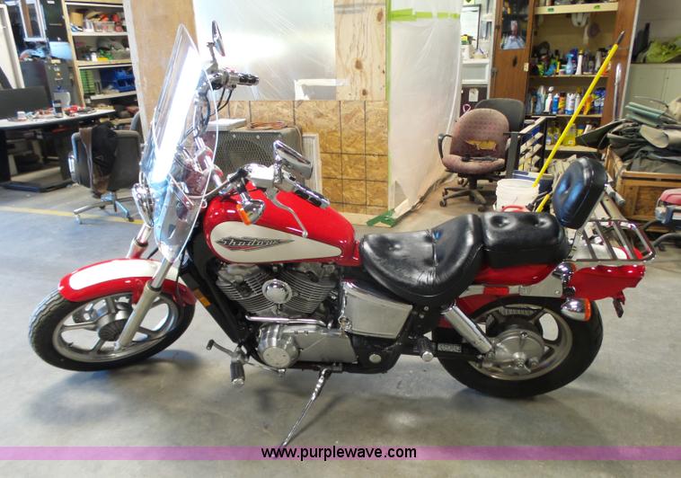 image for item BL9547 1995 Honda Shadow motorcyle