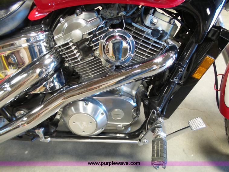 image for item BL9547 1995 Honda Shadow motorcyle