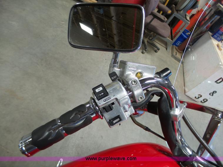 image for item BL9547 1995 Honda Shadow motorcyle