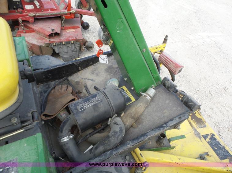 image for item BL9552 John Deere F925 lawn mower