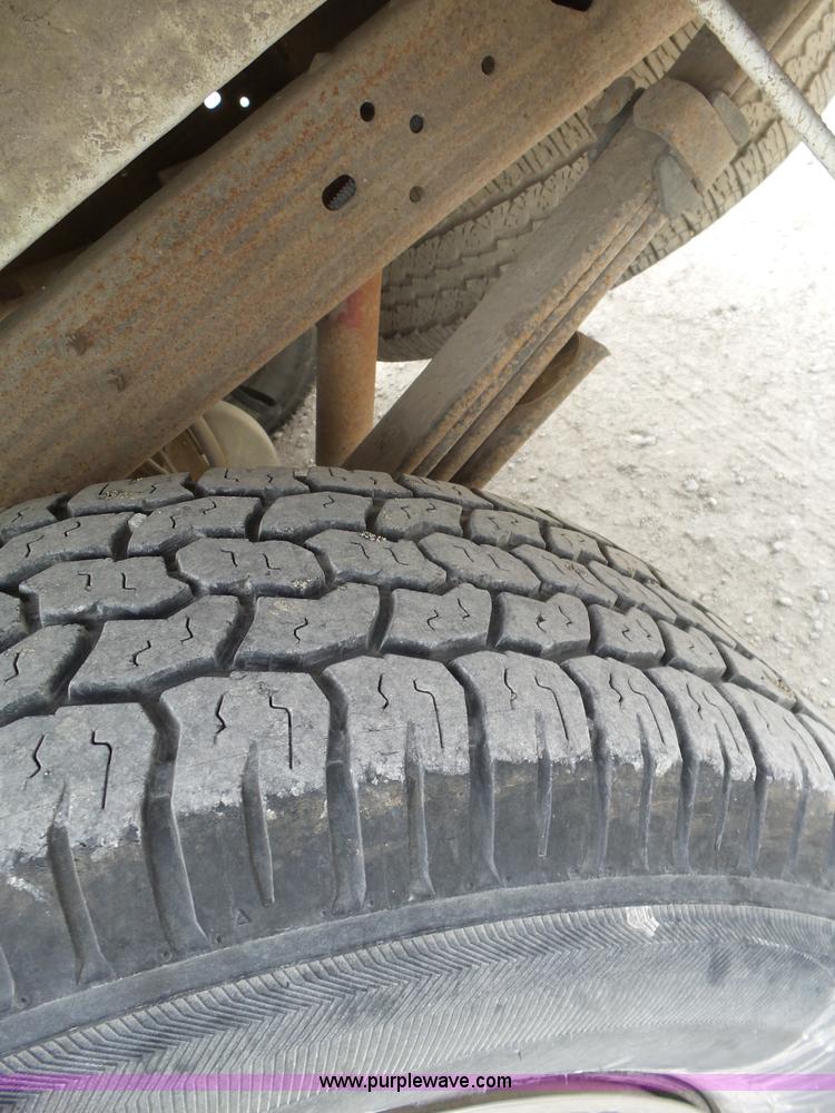 image for item BL9553 1993 Chevrolet 1500 Ext. Cab pickup truck