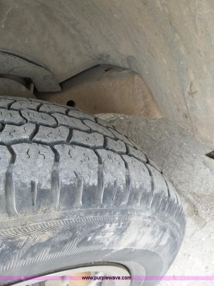 image for item BL9553 1993 Chevrolet 1500 Ext. Cab pickup truck