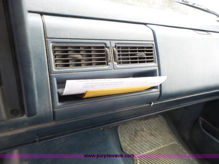 image for item BL9553 1993 Chevrolet 1500 Ext. Cab pickup truck