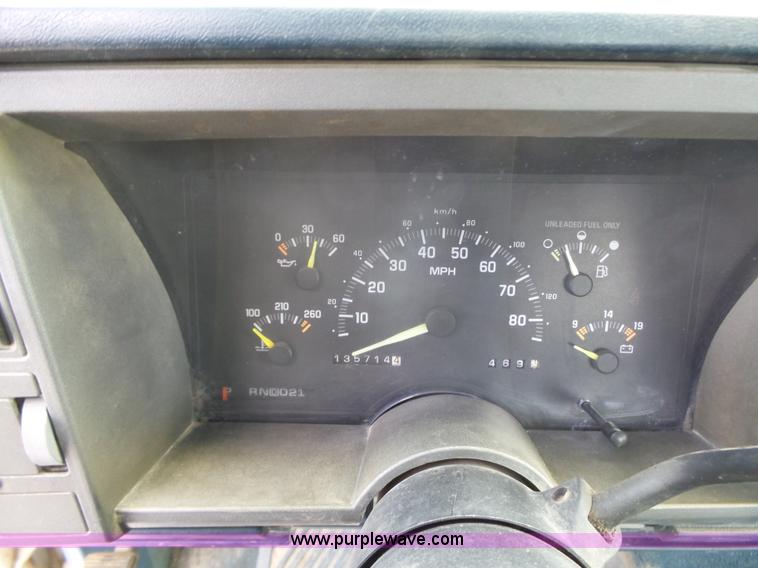 image for item BL9553 1993 Chevrolet 1500 Ext. Cab pickup truck