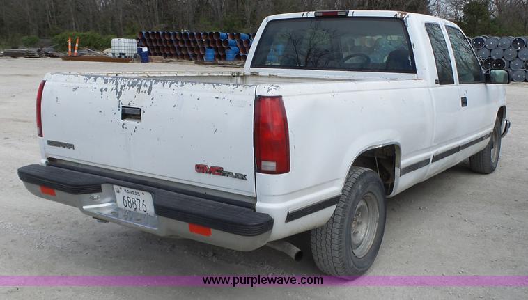 image for item BL9554 1996 GMC Sierra 1500 Ext. Cab pickup truck