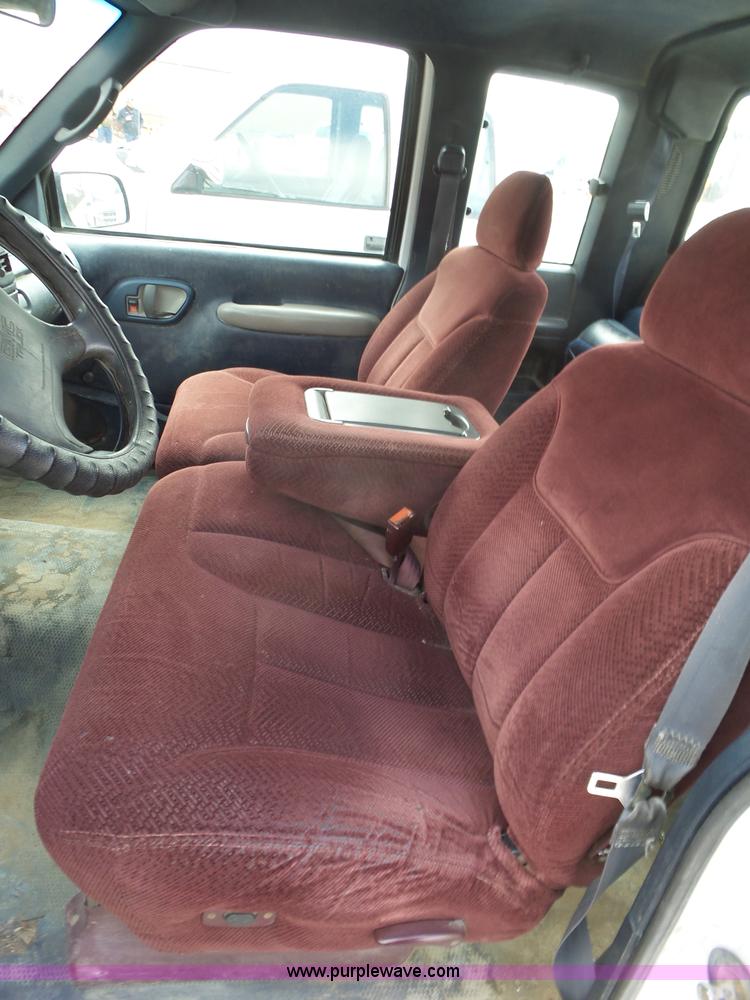 image for item BL9554 1996 GMC Sierra 1500 Ext. Cab pickup truck