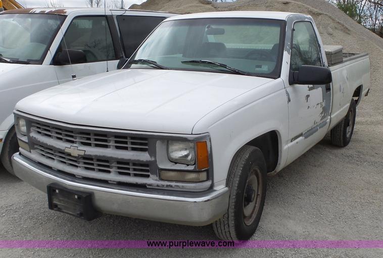 image for item BL9556 1997 Chevrolet 2500HD pickup truck