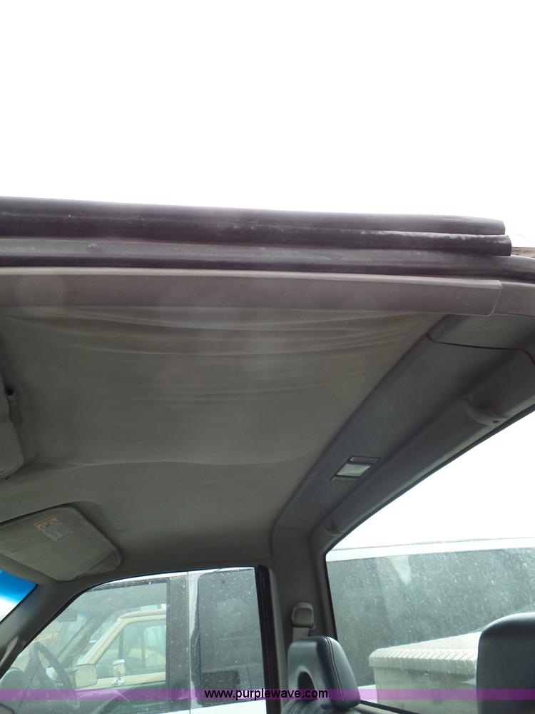 image for item BL9556 1997 Chevrolet 2500HD pickup truck