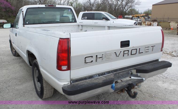 image for item BL9561 1997 Chevrolet 2500HD pickup truck