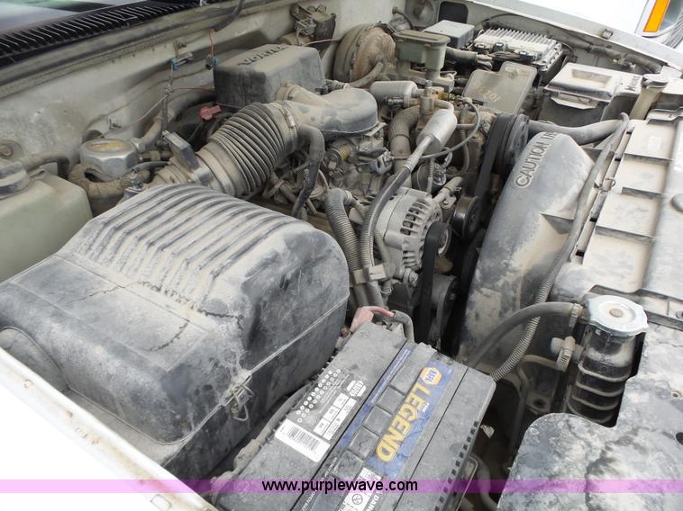 image for item BL9561 1997 Chevrolet 2500HD pickup truck