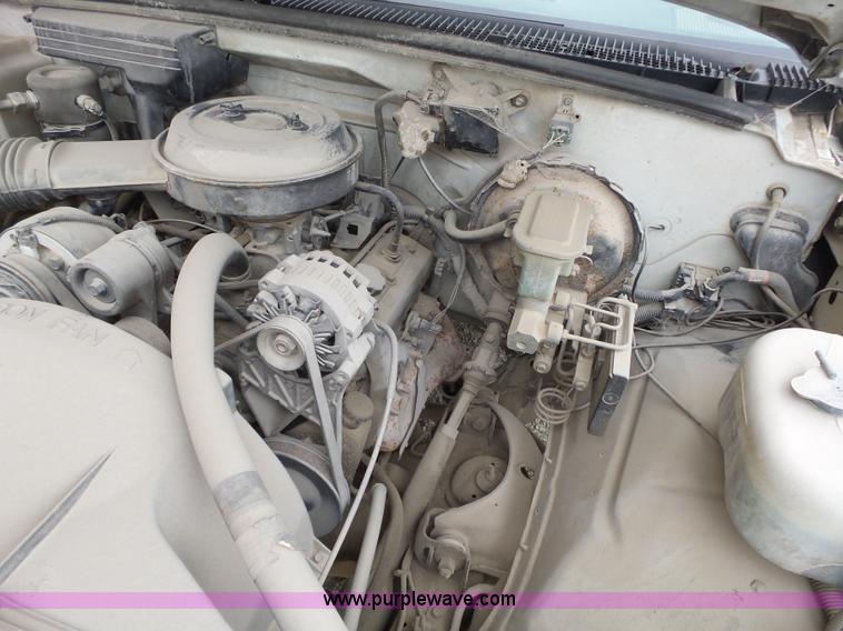 image for item BL9562 1994 GMC Sierra 1500 pickup truck