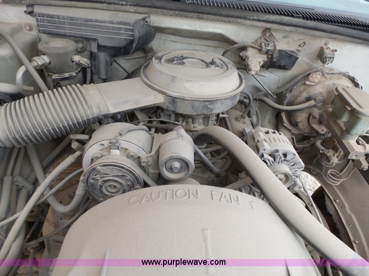 image for item BL9562 1994 GMC Sierra 1500 pickup truck