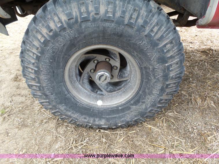 image for item BL9574 1990 Chevrolet Suburban V1500 SUV