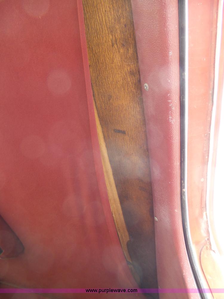 image for item BL9574 1990 Chevrolet Suburban V1500 SUV