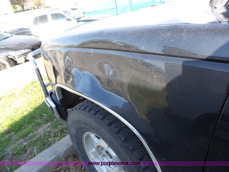 image for item BL9729 1997 Chevrolet Tahoe SUV