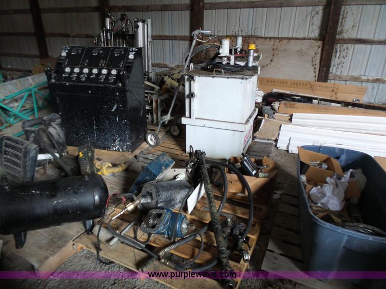 image for item BS9892 EZ-Liner striping system