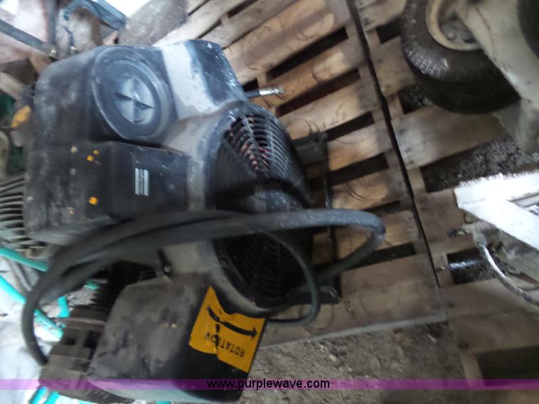 image for item BS9892 EZ-Liner striping system