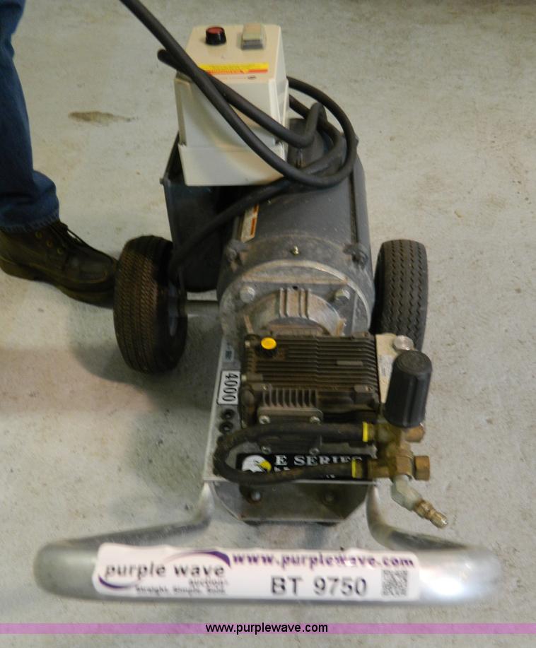 image for item BT9750 Pressure Pro E Series pressure washer