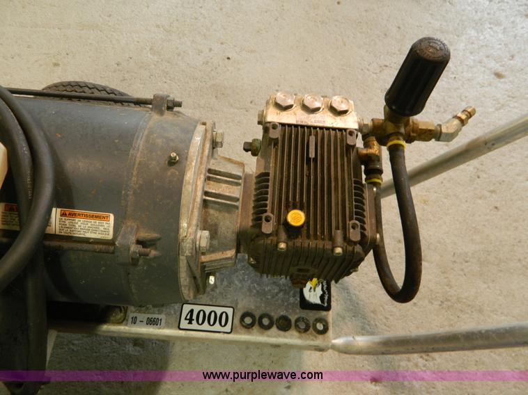 image for item BT9750 Pressure Pro E Series pressure washer