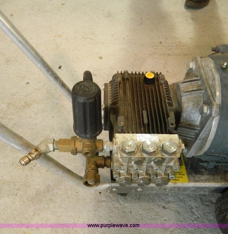 image for item BT9750 Pressure Pro E Series pressure washer