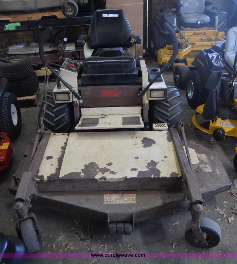 image for item BW9424 Grasshopper 720K lawn mower