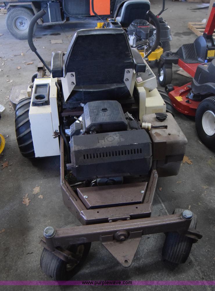 image for item BW9424 Grasshopper 720K lawn mower