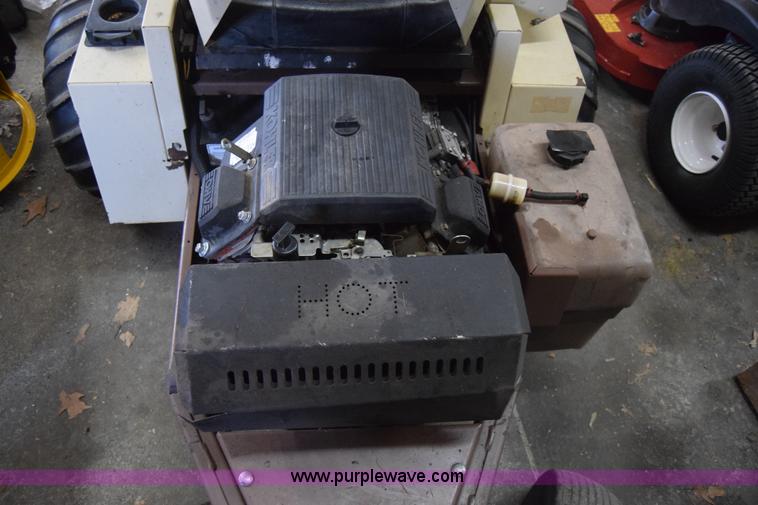 image for item BW9424 Grasshopper 720K lawn mower