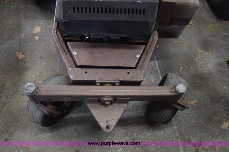 image for item BW9424 Grasshopper 720K lawn mower