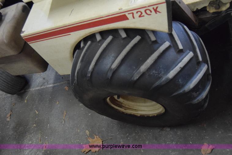 image for item BW9424 Grasshopper 720K lawn mower