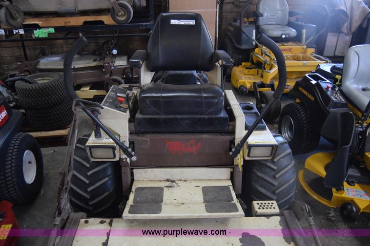 image for item BW9424 Grasshopper 720K lawn mower