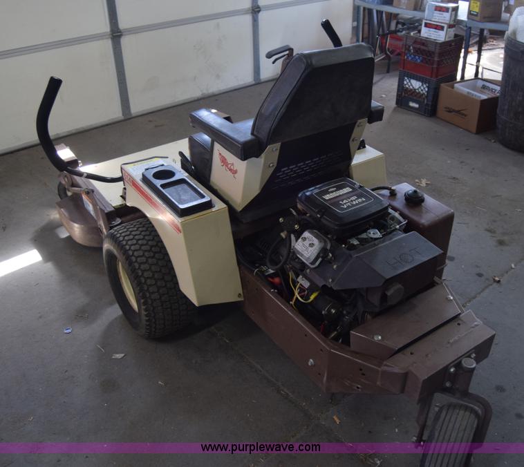 image for item BW9425 Grasshopper 614 lawn mower