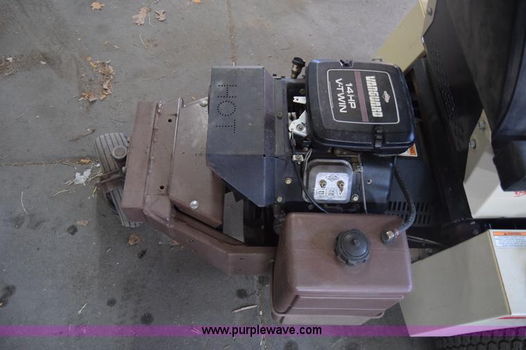 image for item BW9425 Grasshopper 614 lawn mower