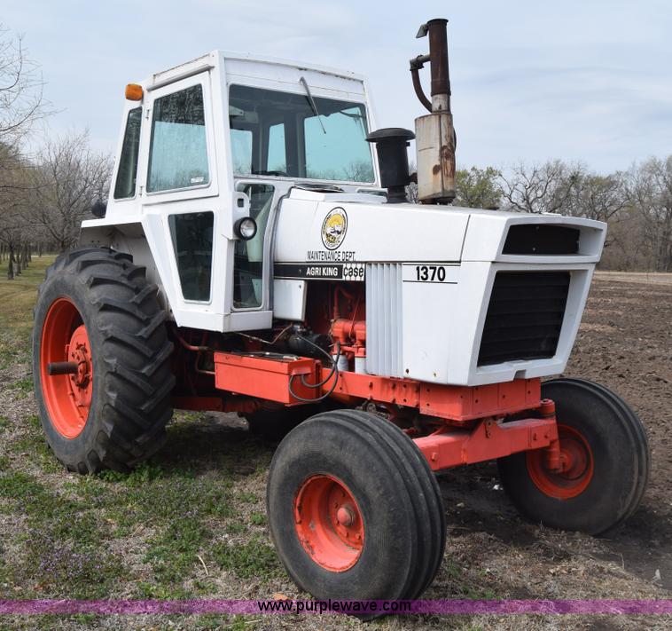 image for item BX9691 Case 1370 tractor