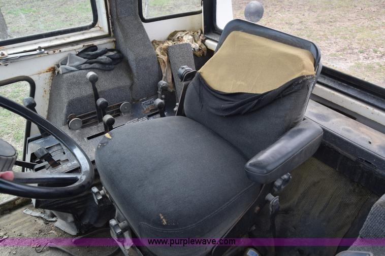 image for item BX9691 Case 1370 tractor