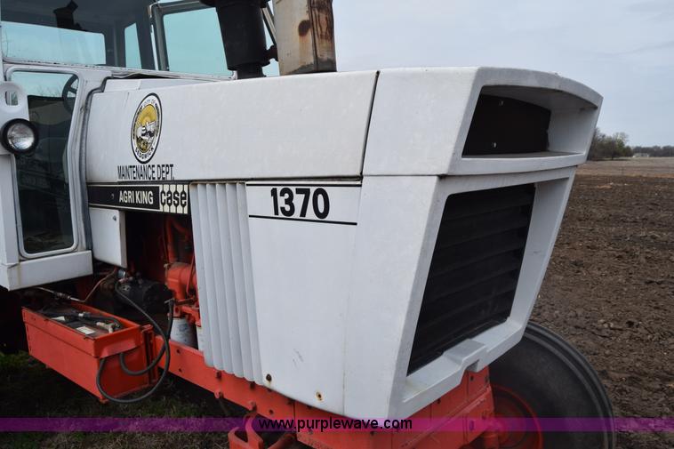 image for item BX9691 Case 1370 tractor