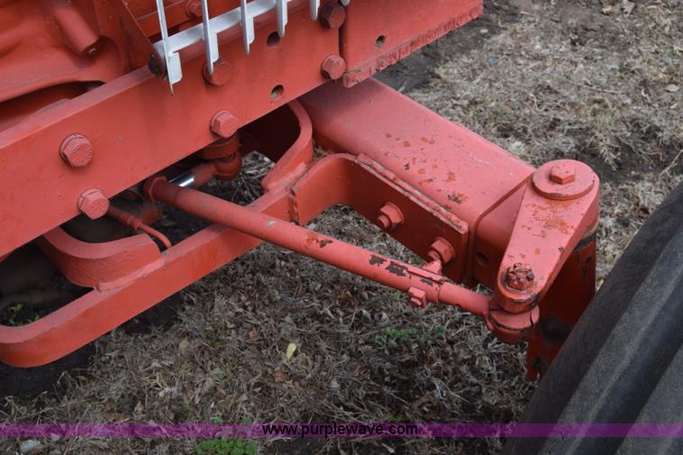 image for item BX9691 Case 1370 tractor