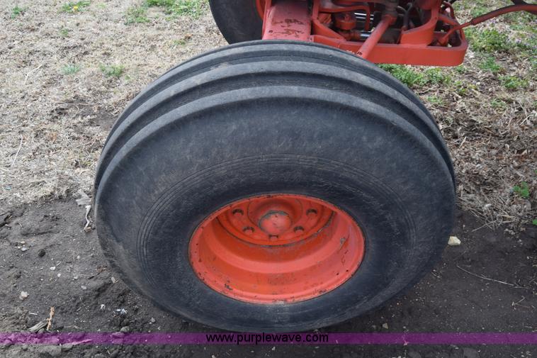 image for item BX9691 Case 1370 tractor