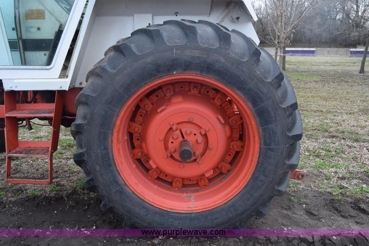 image for item BX9691 Case 1370 tractor