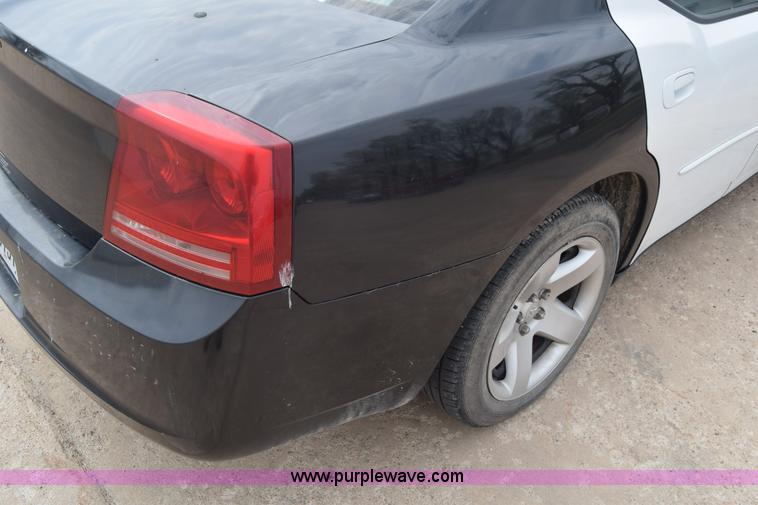 image for item BX9694 2007 Dodge Charger Police