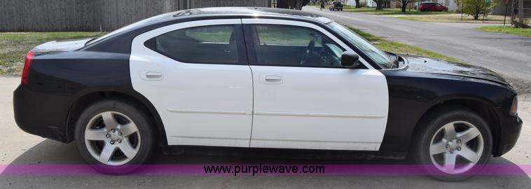 image for item BX9696 2006 Dodge Charger Police