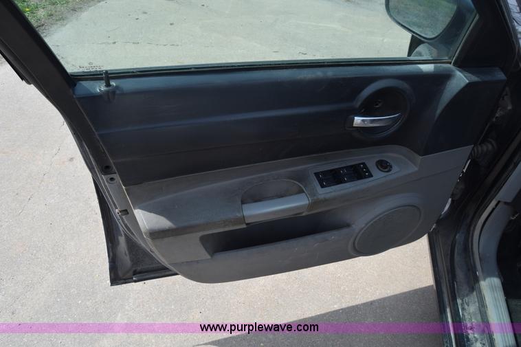 image for item BX9696 2006 Dodge Charger Police