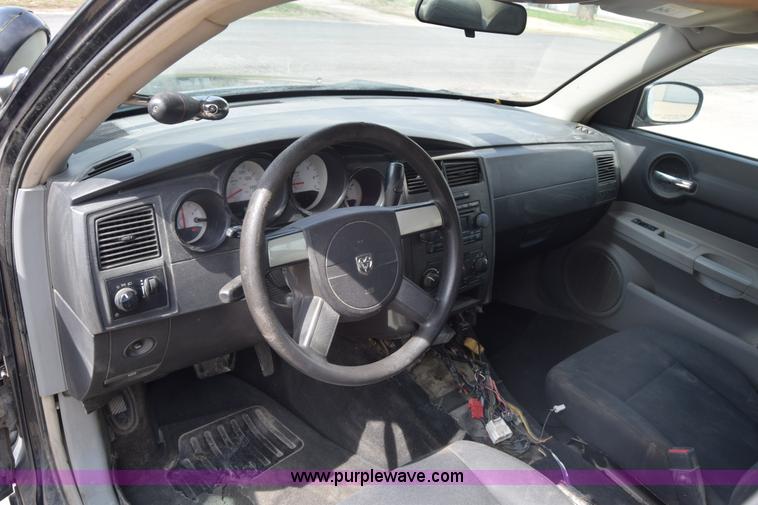 image for item BX9696 2006 Dodge Charger Police