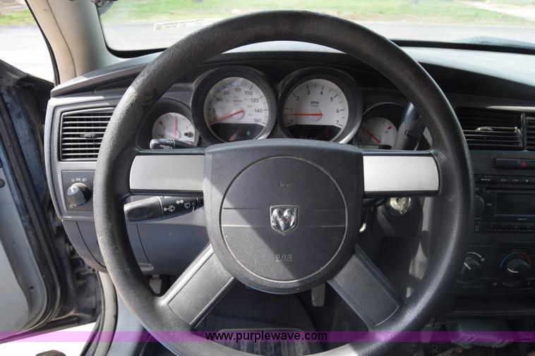 image for item BX9696 2006 Dodge Charger Police