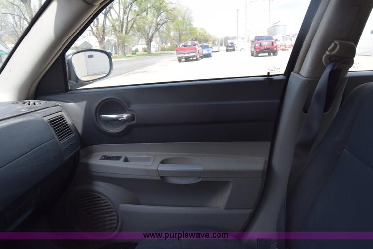 image for item BX9696 2006 Dodge Charger Police